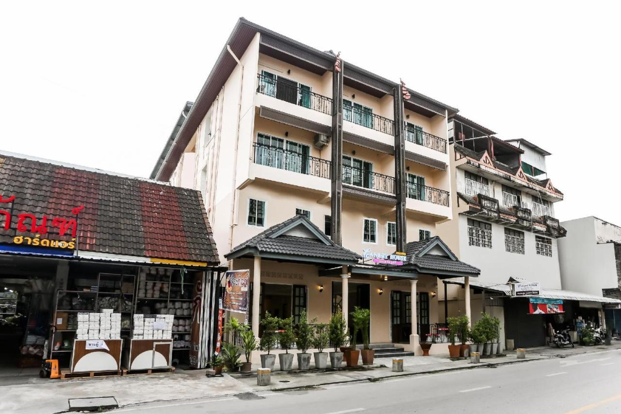 Canary House Rachawong คานารี่ เฮ้าส์ ราชวงศ์ Чіангмай Екстер'єр фото