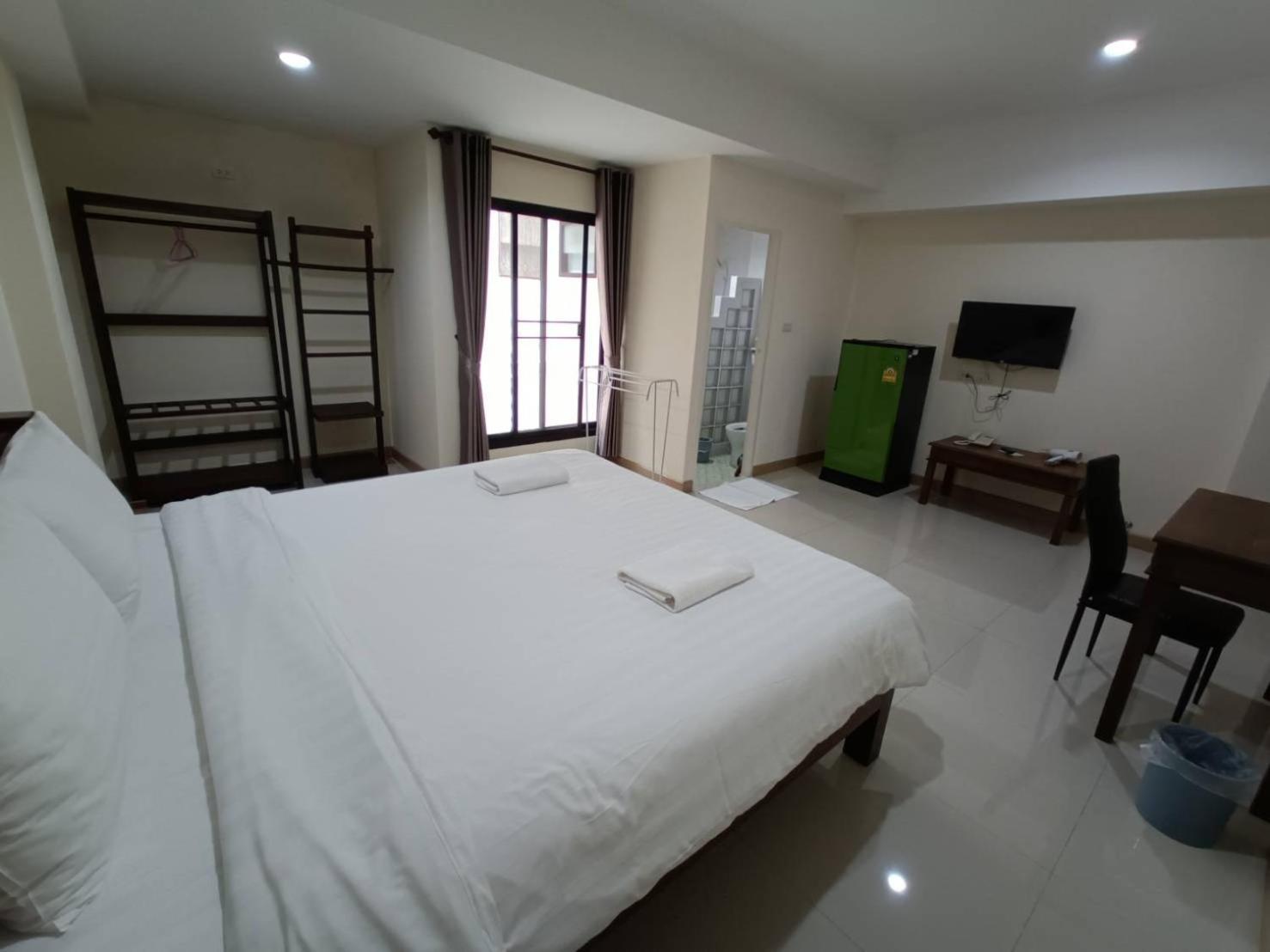 Canary House Rachawong คานารี่ เฮ้าส์ ราชวงศ์ Чіангмай Екстер'єр фото