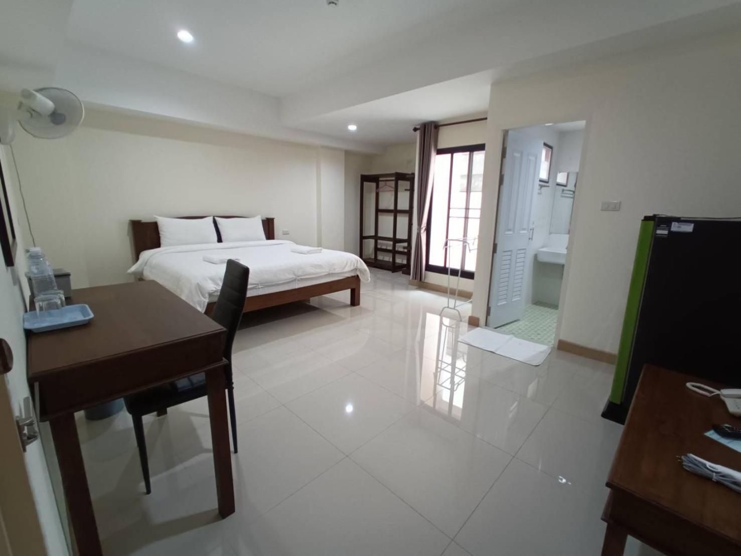 Canary House Rachawong คานารี่ เฮ้าส์ ราชวงศ์ Чіангмай Екстер'єр фото