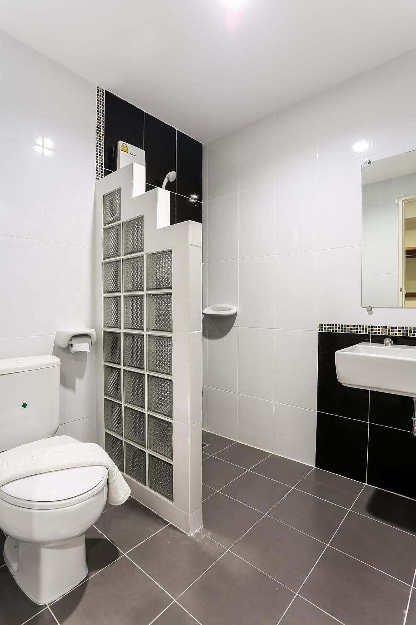 Canary House Rachawong คานารี่ เฮ้าส์ ราชวงศ์ Чіангмай Екстер'єр фото