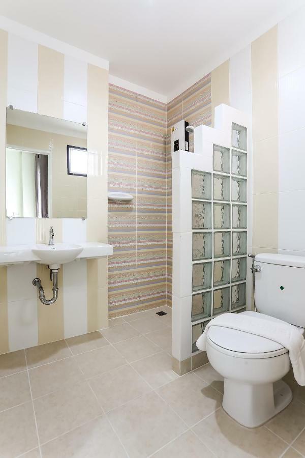 Canary House Rachawong คานารี่ เฮ้าส์ ราชวงศ์ Чіангмай Екстер'єр фото