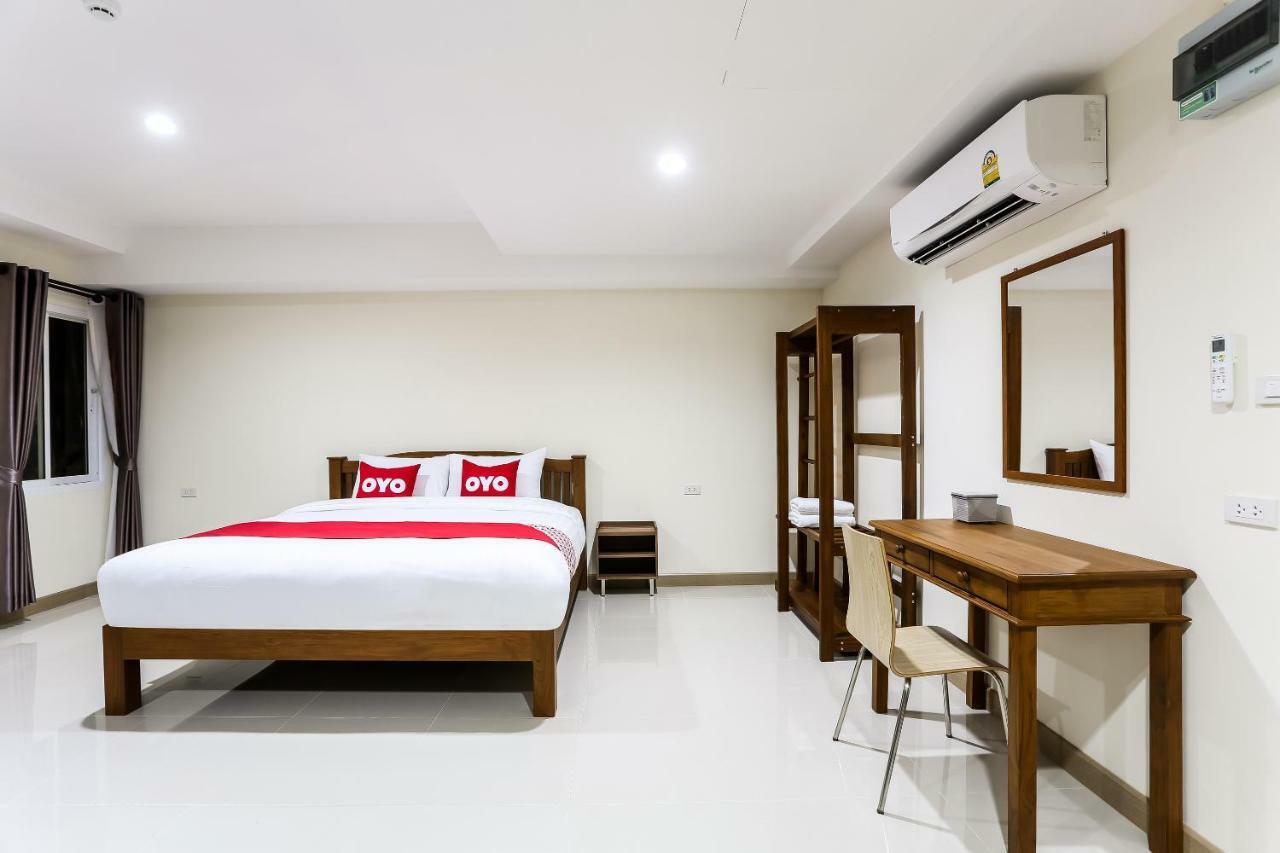 Canary House Rachawong คานารี่ เฮ้าส์ ราชวงศ์ Чіангмай Екстер'єр фото