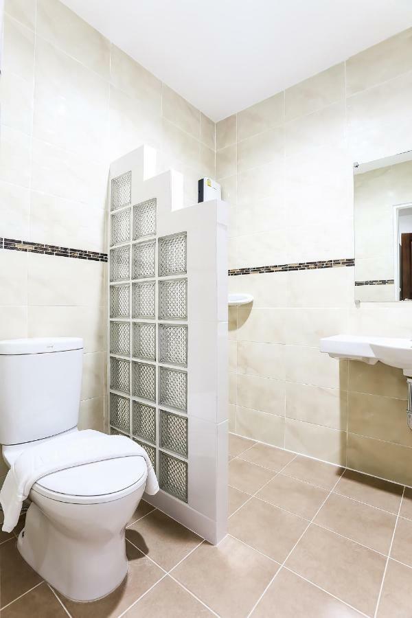 Canary House Rachawong คานารี่ เฮ้าส์ ราชวงศ์ Чіангмай Екстер'єр фото